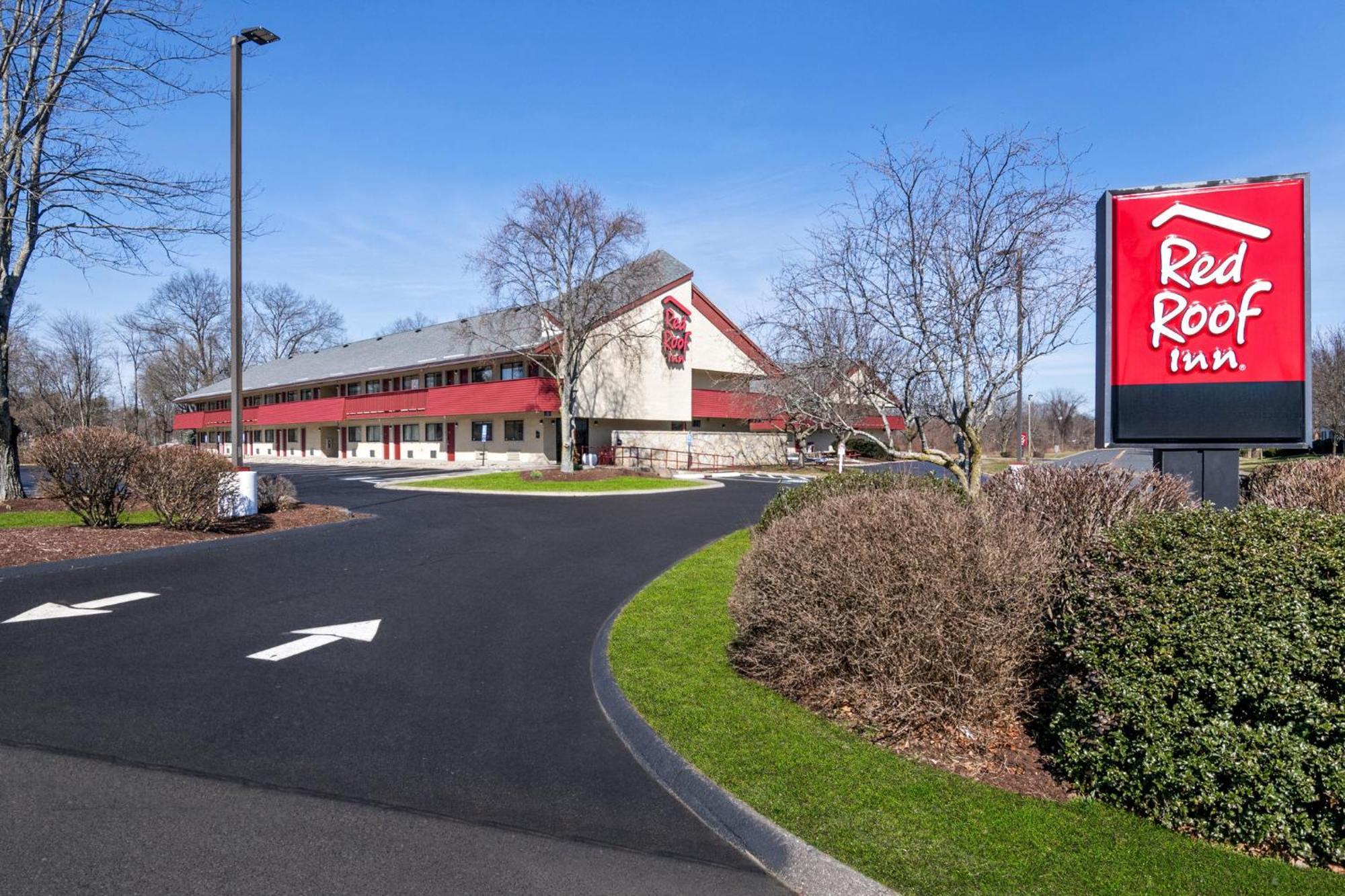 Red Roof Inn Enfield Exterior photo
